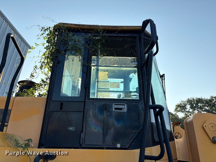 image for item ED5886 2005 Hyundai HL760-7 wheel loader