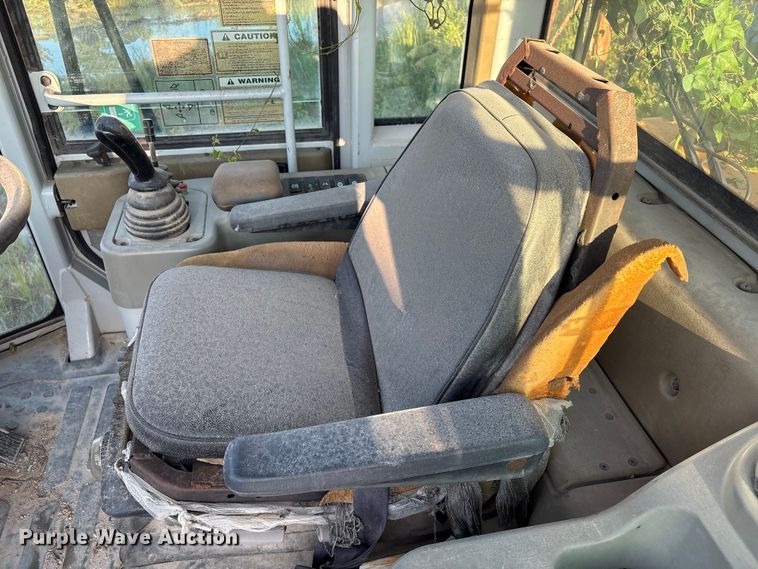 image for item ED5886 2005 Hyundai HL760-7 wheel loader