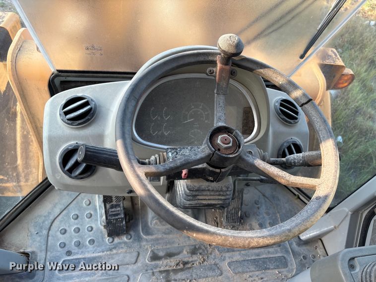 image for item ED5886 2005 Hyundai HL760-7 wheel loader