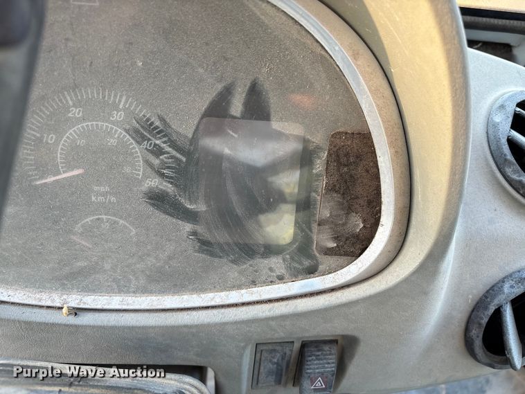 image for item ED5886 2005 Hyundai HL760-7 wheel loader