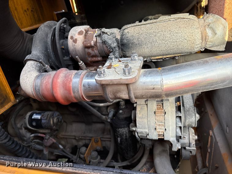 image for item ED5886 2005 Hyundai HL760-7 wheel loader