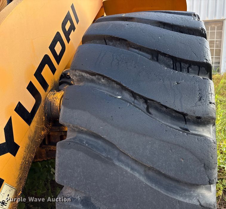 image for item ED5886 2005 Hyundai HL760-7 wheel loader