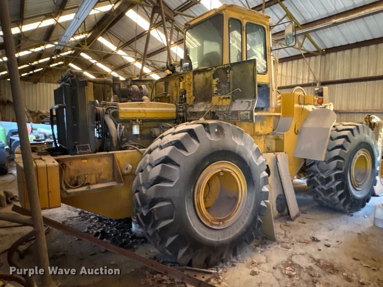 image for item ED5887 1994 John Deere 744E wheel loader