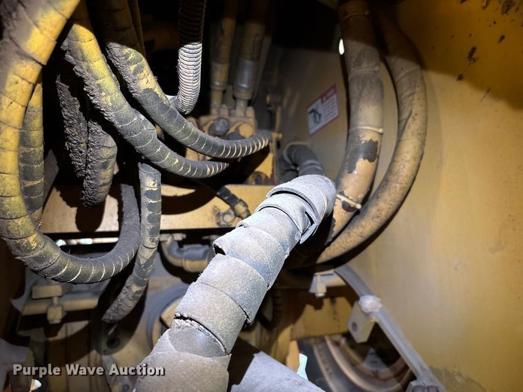 image for item ED5887 1994 John Deere 744E wheel loader