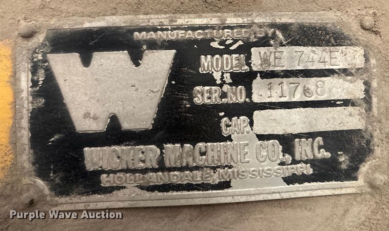 image for item ED5887 1994 John Deere 744E wheel loader