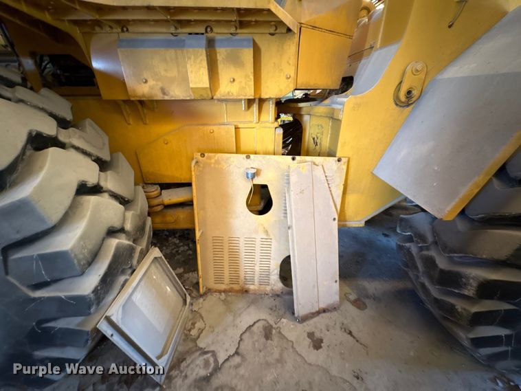 image for item ED5887 1994 John Deere 744E wheel loader