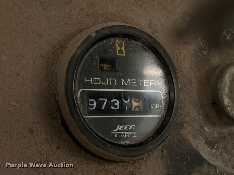 image for item ED5887 1994 John Deere 744E wheel loader