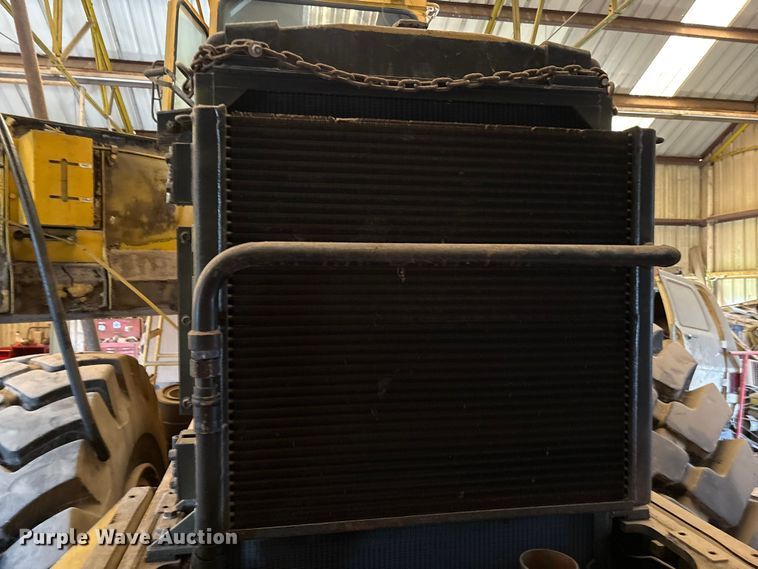 image for item ED5887 1994 John Deere 744E wheel loader