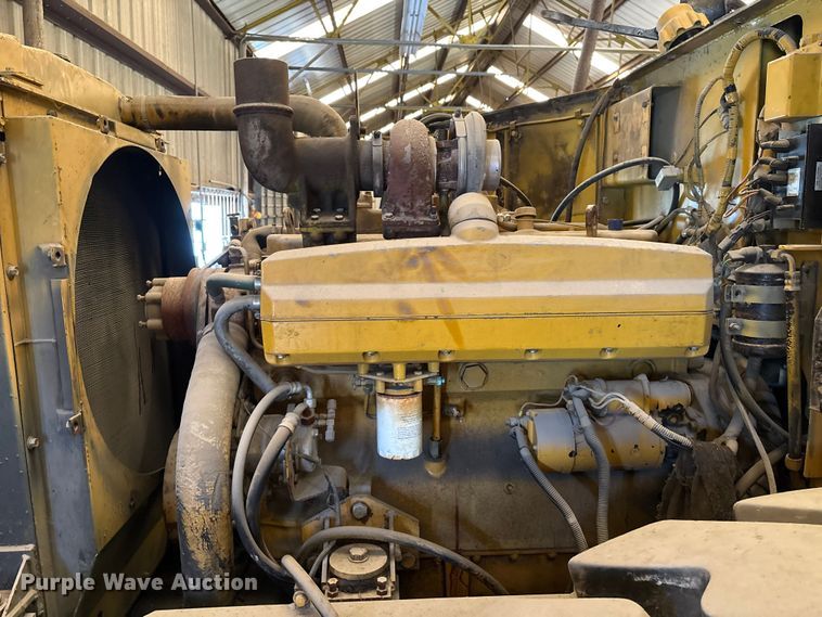 image for item ED5887 1994 John Deere 744E wheel loader