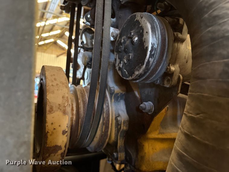 image for item ED5887 1994 John Deere 744E wheel loader