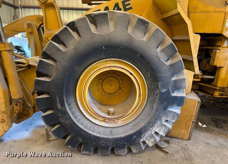 image for item ED5887 1994 John Deere 744E wheel loader