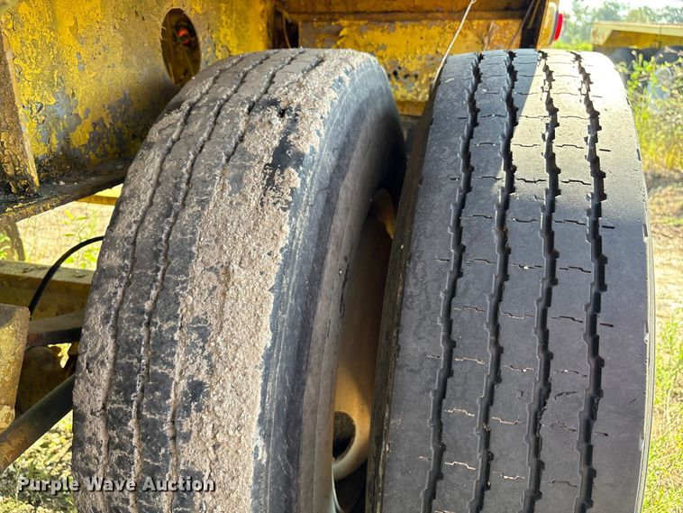 image for item ED5890 1984 Transcraft TL90K-45 flatbed trailer