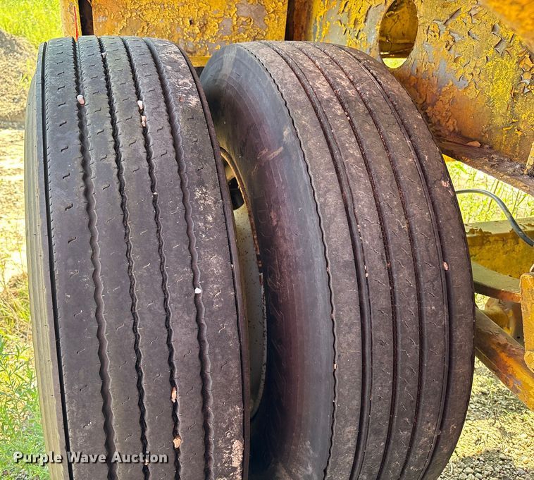 image for item ED5890 1984 Transcraft TL90K-45 flatbed trailer