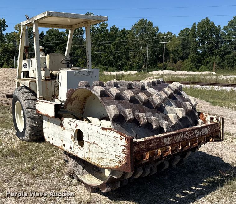 image for item ED5892 Tampo RP16D single drum vibratory roller