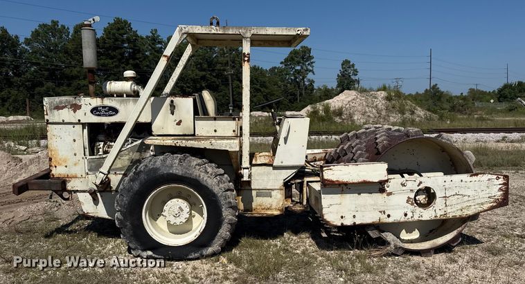 image for item ED5892 Tampo RP16D single drum vibratory roller