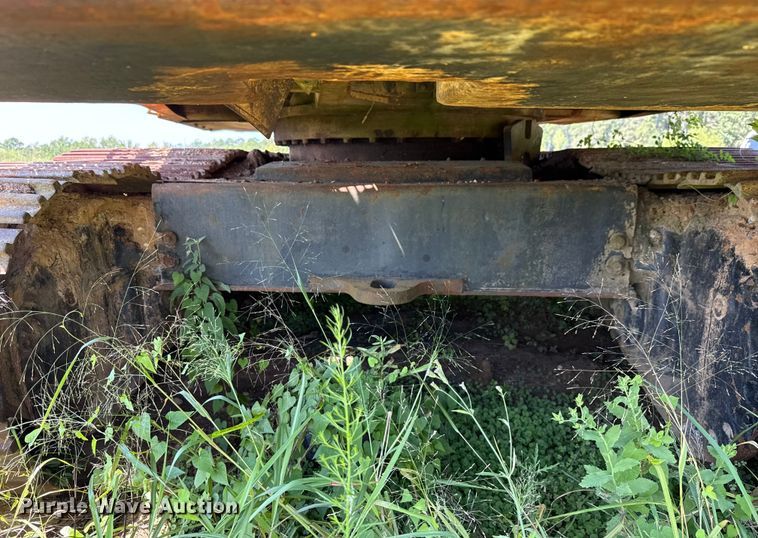 image for item ED5894 1986 Caterpillar 235B excavator