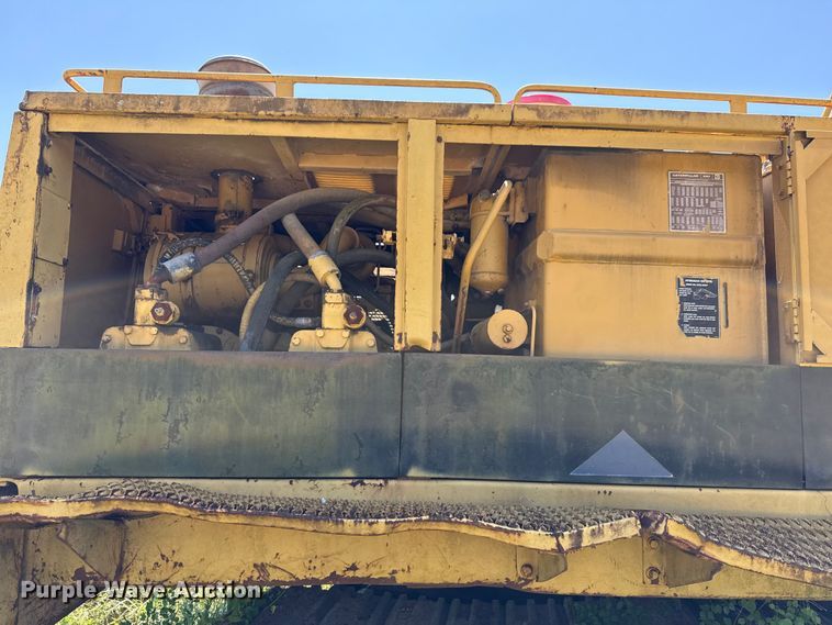 image for item ED5894 1986 Caterpillar 235B excavator
