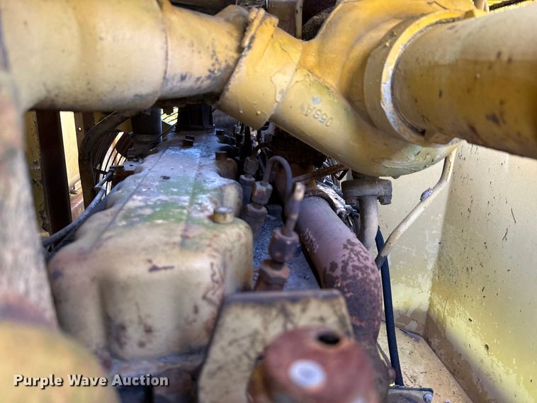 image for item ED5894 1986 Caterpillar 235B excavator