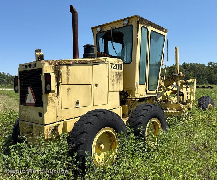 image for item ED5895 1991 Champion 720A motor grader