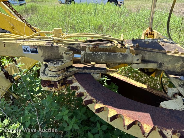 image for item ED5895 1991 Champion 720A motor grader