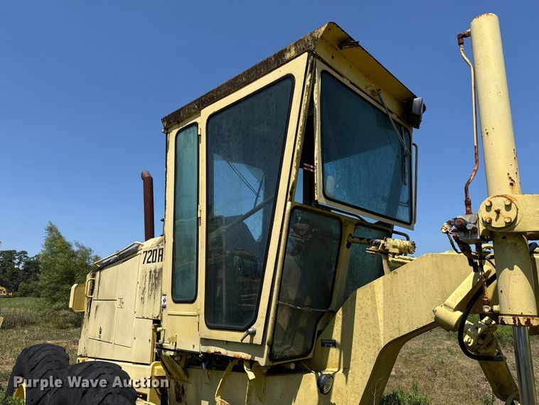 image for item ED5895 1991 Champion 720A motor grader