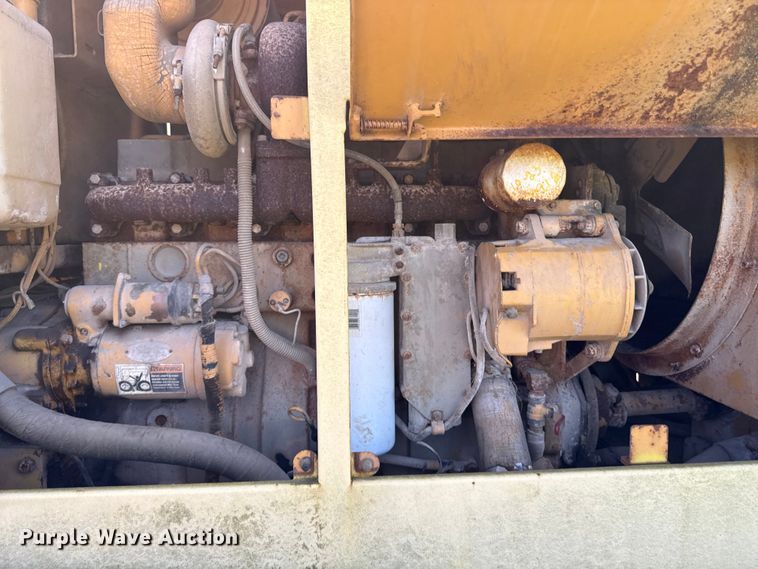 image for item ED5895 1991 Champion 720A motor grader