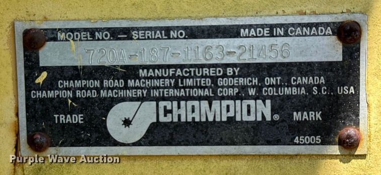 image for item ED5895 1991 Champion 720A motor grader