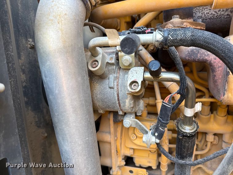 image for item ED5897 2014 John Deere 524K wheel loader