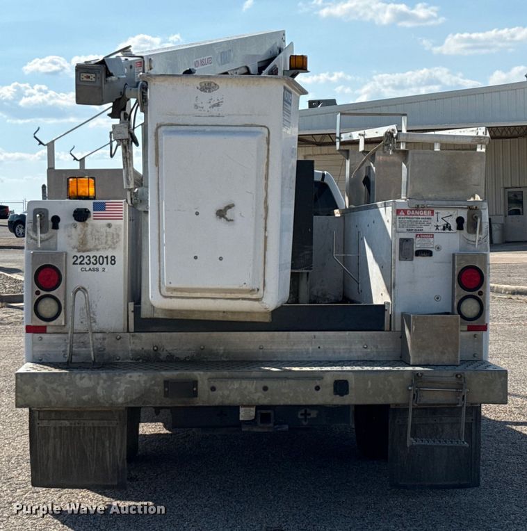 image for item ED5901 2013 Chevrolet Silverado 3500 HD bucket truck