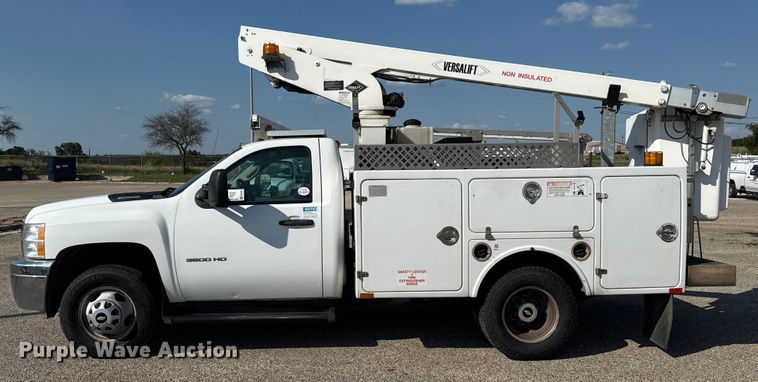 image for item ED5901 2013 Chevrolet Silverado 3500 HD bucket truck
