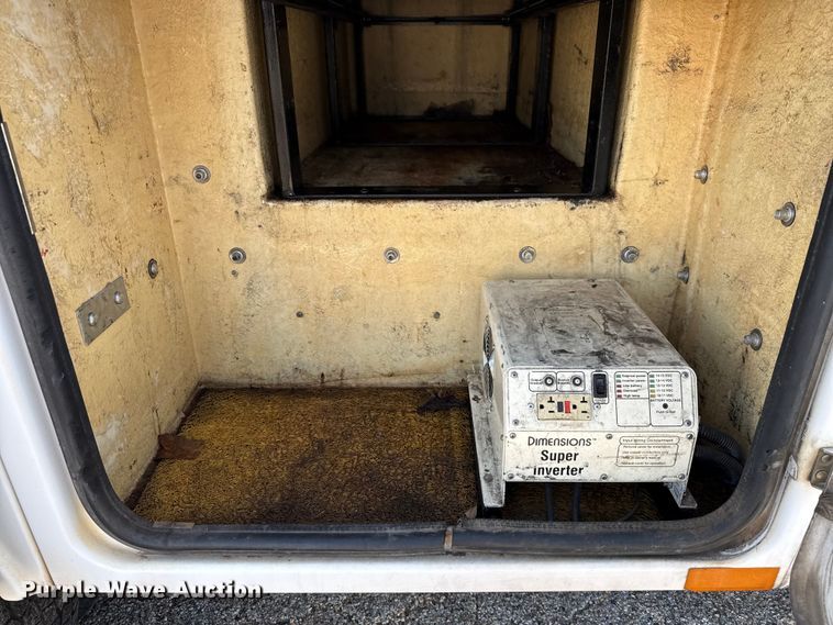 image for item ED5901 2013 Chevrolet Silverado 3500 HD bucket truck