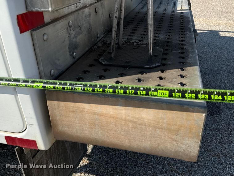 image for item ED5901 2013 Chevrolet Silverado 3500 HD bucket truck