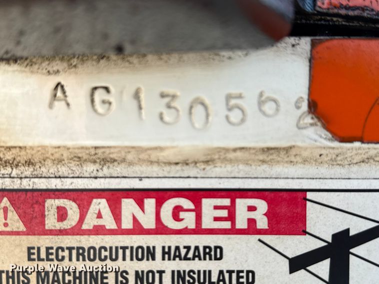 image for item ED5901 2013 Chevrolet Silverado 3500 HD bucket truck