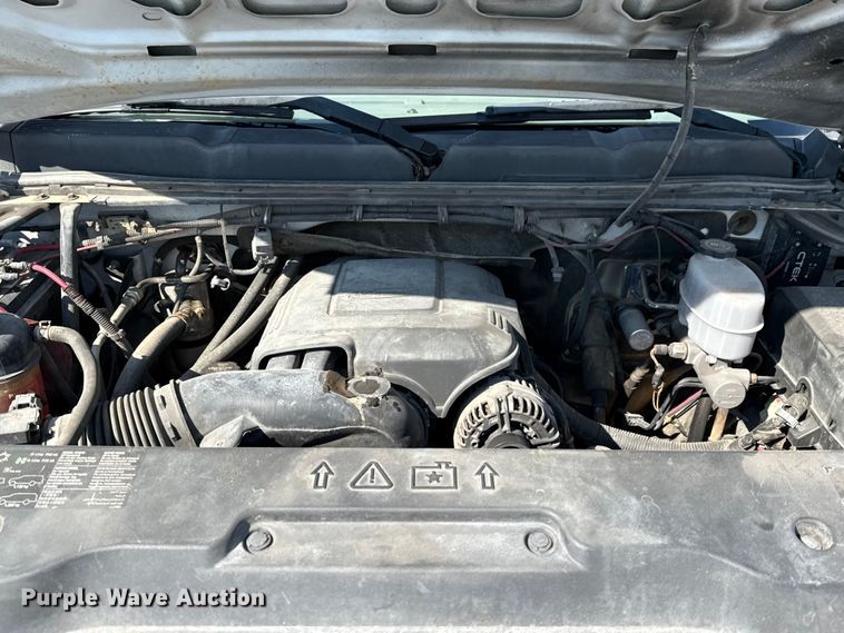 image for item ED5901 2013 Chevrolet Silverado 3500 HD bucket truck