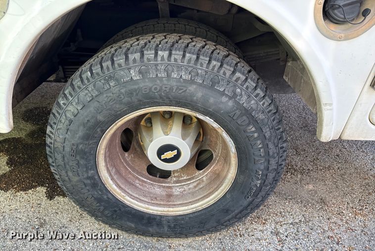 image for item ED5901 2013 Chevrolet Silverado 3500 HD bucket truck