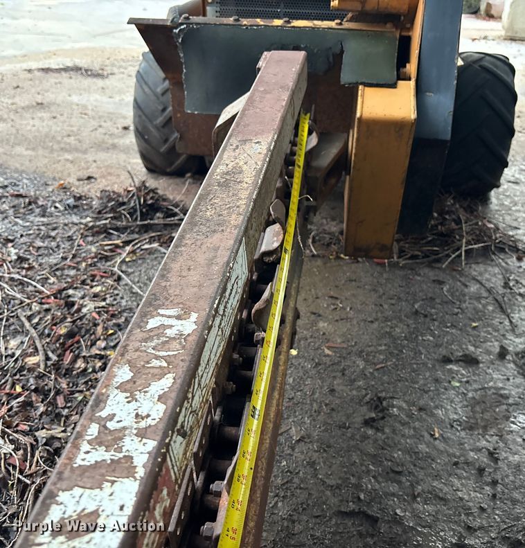 image for item EE3952 Case Maxi trencher