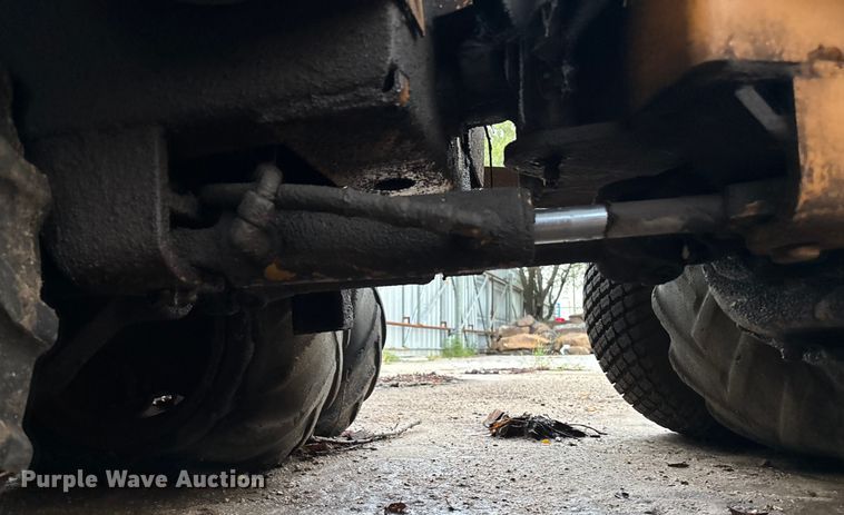 image for item EE3952 Case Maxi trencher