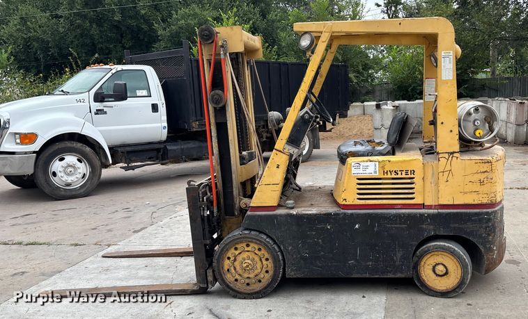 image for item EE3957 Hyster S80E forklift