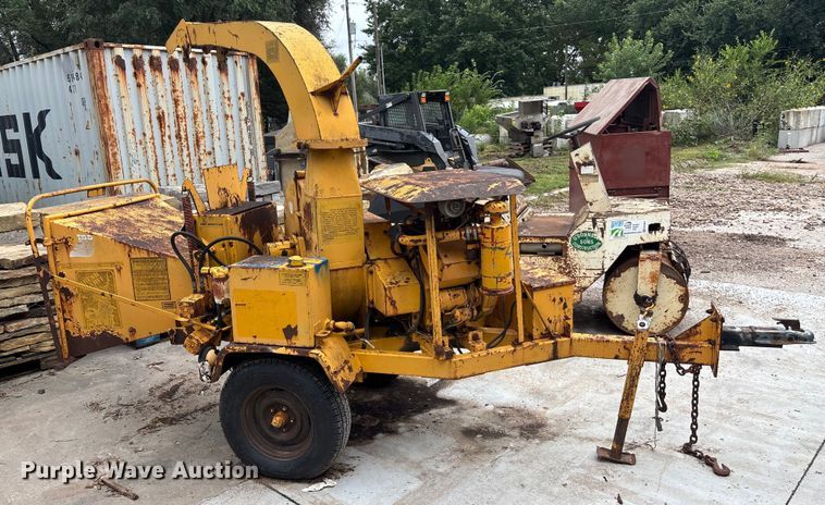 image for item EE3960 Brush Bandit wood chipper