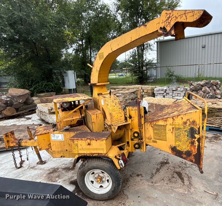 image for item EE3960 Brush Bandit wood chipper