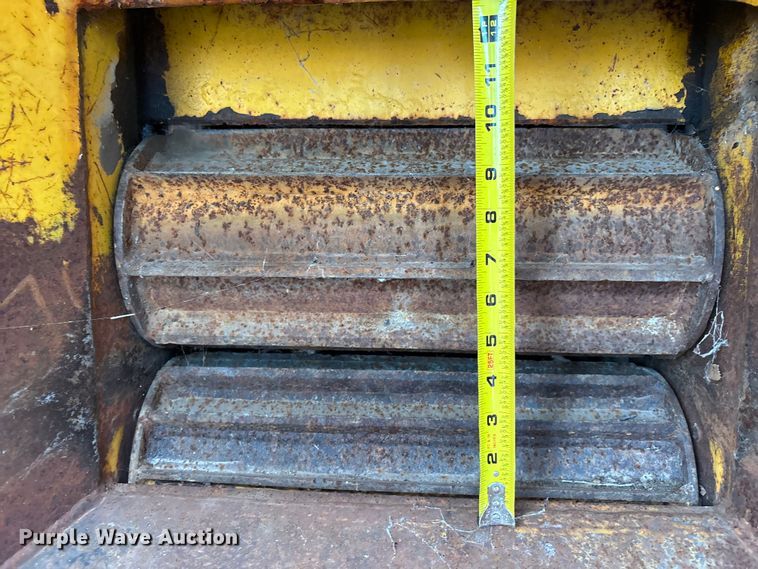 image for item EE3960 Brush Bandit wood chipper