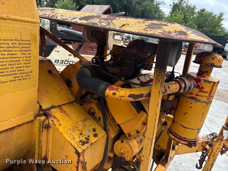 image for item EE3960 Brush Bandit wood chipper