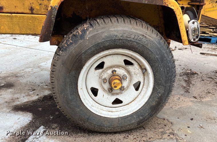 image for item EE3960 Brush Bandit wood chipper