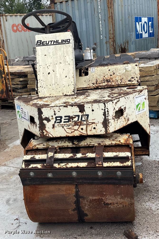 image for item EE3961 Beuthling B300  double drum vibratory roller