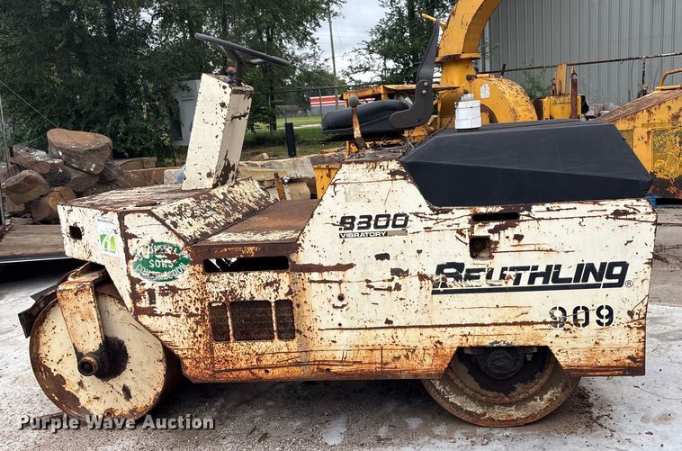 image for item EE3961 Beuthling B300  double drum vibratory roller