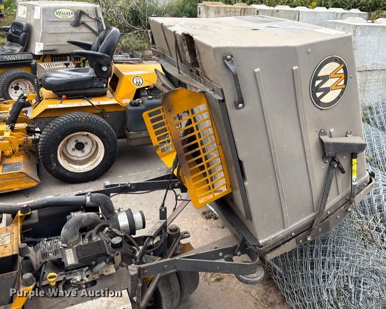 image for item EE3962 Walker MT251-11 ZTR lawn mower