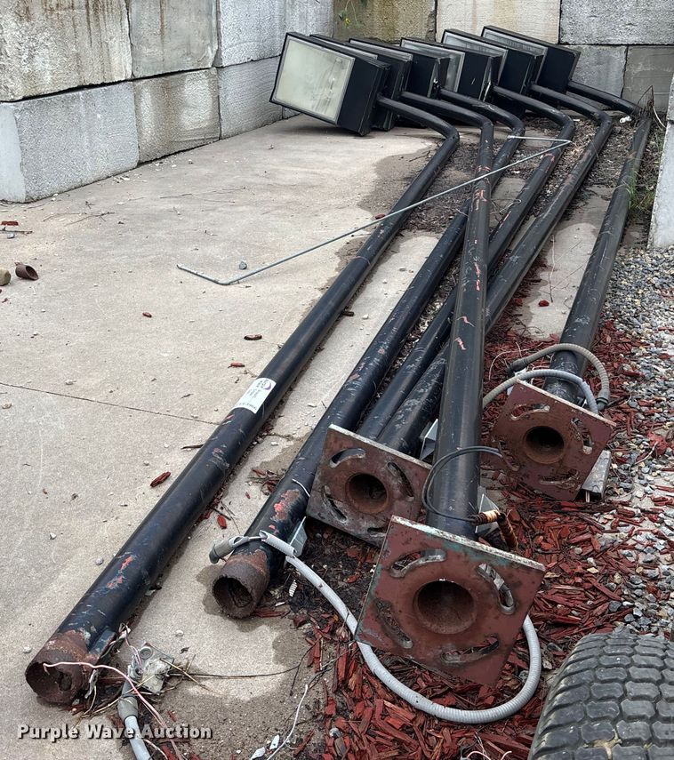 image for item EE3966 (6) light poles
