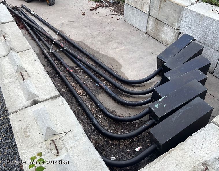 image for item EE3966 (6) light poles