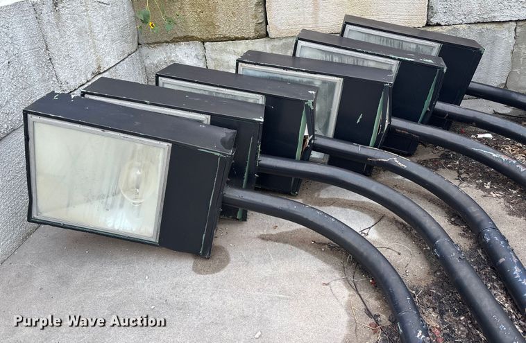 image for item EE3966 (6) light poles