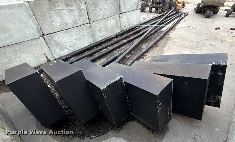 image for item EE3966 (6) light poles